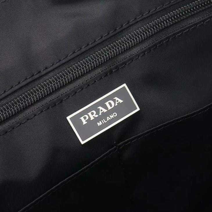 Picture of Prada Mens Bags _SKUfw167299229fw